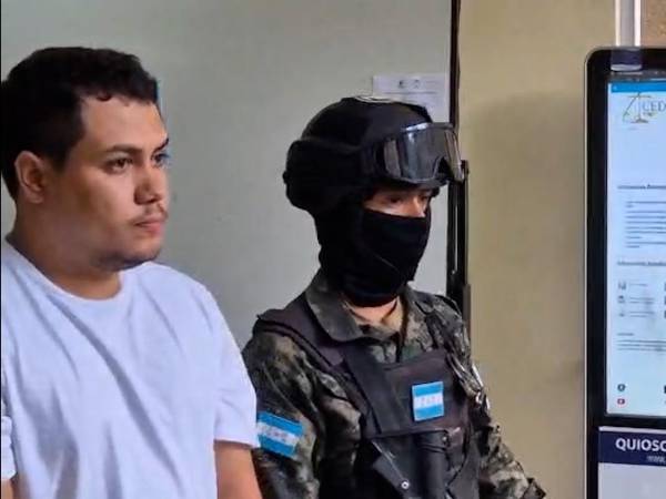 La Corte Suprema de Justicia de Honduras autorizó este lunes la extradición a Estados Unidos del presunto narcotraficante Javier Marín Gonzáles, que es reclamado por tres cargos relacionados con el tráfico de fentanilo, informó una fuente judicial.