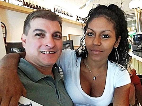 César Román y Heidi Paz.