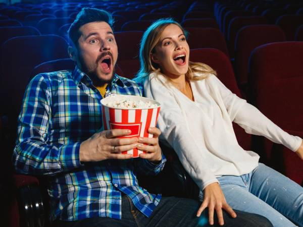 “El fútbol se vive mejor en Metrocinemas”, es el eslogan de la cadena nacional de cine.