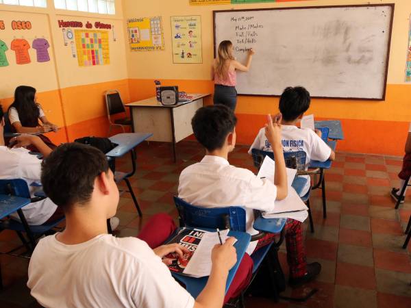 Esta semana comenzaron clases las escuelas bilingües con modelo anglosajón.