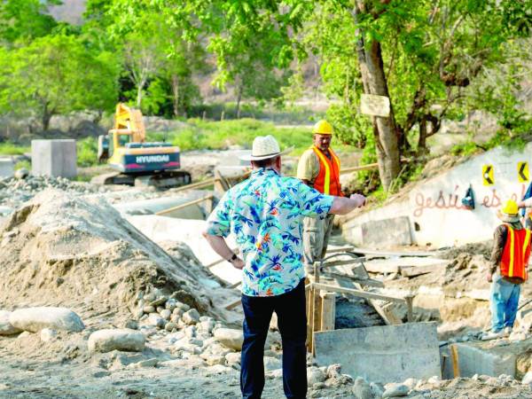 <b>Se inspeccionaron varios proyectos municipales y el avance de los mismos.</b>