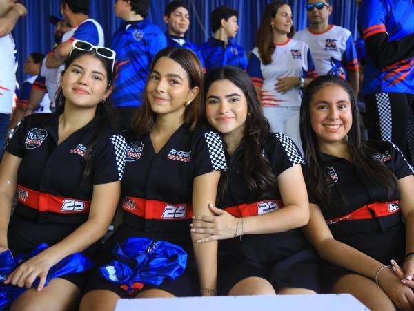 Los Seniors 2025 de la Escuela Episcopal El Buen Pastor realizaron su tradicional entrada para celebrar el inico de clases. Fue una mañana amena en la que reinaron la dicha y los buenos deseos para los jovencitos.