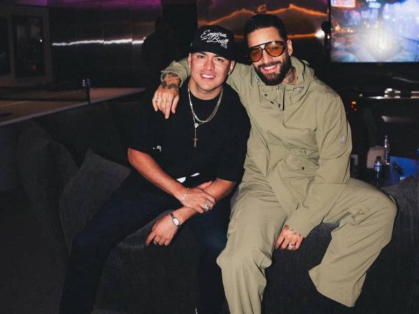 Los artistas colombianos Yeison Jiménez y Maluma en una foto de archivo.