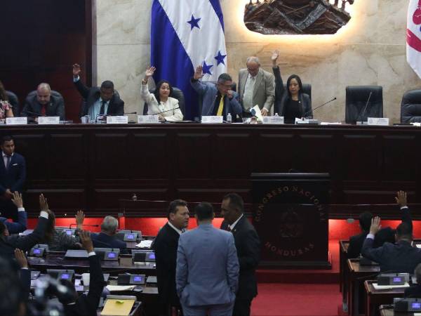 El Gobierno aprobó un presupuesto reformulado para 2026 con una reducción de más de 25 mil millones de lempiras respecto a la propuesta inicial.