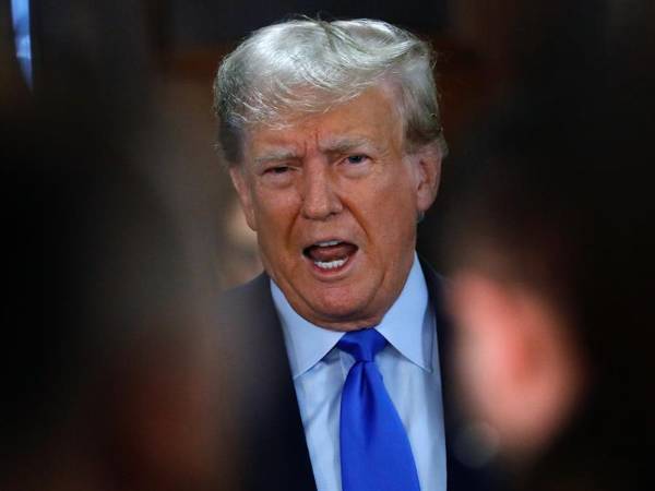 El magnate deberá pagar cinco millones de dólares a Carroll por difamación.