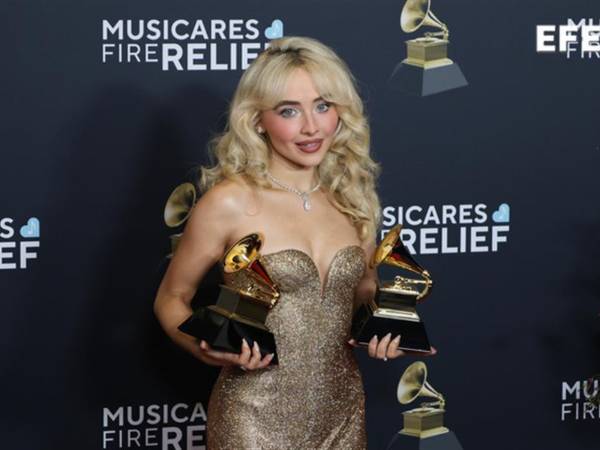 La noche del domingo pasado, Sabrina Carpenter se alzó con dos premios de la Academia de la Grabación: uno a álbum de pop vocal por ‘Short n’ Sweet’ y otro más por mejor actuación pop en solitario por ‘Espresso’.