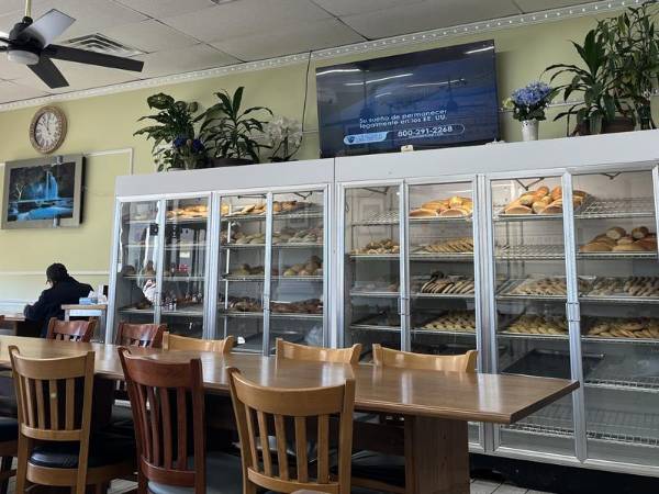 Fotografía de una cafetería latina en Hyattsville, Maryland (Estados Unidos).