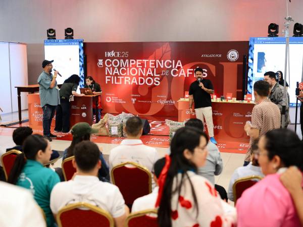Este día se celebró la segunda jornada de del Honduran Coffee Expo (HOCE) 2025, un magno evento dedicado a resaltar la importancia cultural, económica y social del café, el cual representa un gran orgullo para miles de productores.