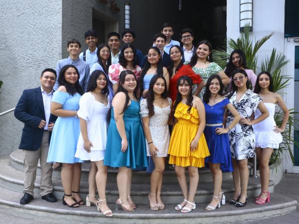 Ameno “Seniors Breakfast 2024” de la Villasturias Academy