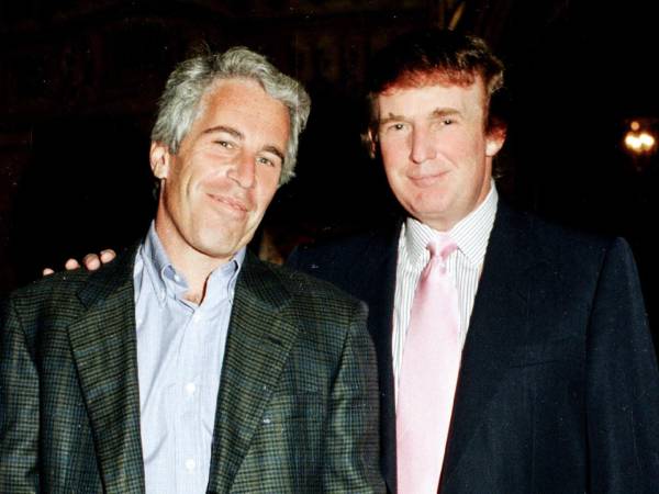 Epstein y Trump tuvieron una amistad durante muchos años. Ahora el presidente lo niega.