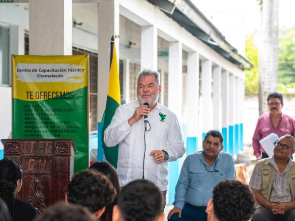 El alcalde Roberto Contreras hizo el anuncio a través de un video previo a una sesión corporativa que se realiza en estos momentos.