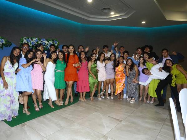 Los jóvenes de último año de la Escuela Kiddy Kat-Morazzanni están casi listos para emprender diferentes rumbos universitarios y, para marcar un día especial, asistieron a un especial desayuno en el Hotel Copantl.