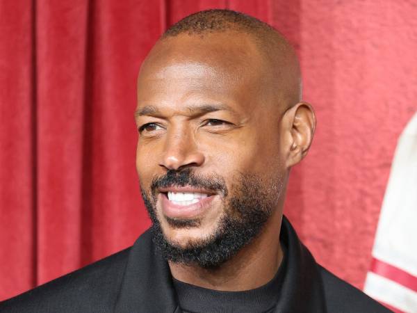 Aunque la mayoría conoce a Marlon Wayans por su talento cómico tanto en cine como en teatro, pocos saben que también es un apasionado de los puros, y ahora propietario de su propia marca.