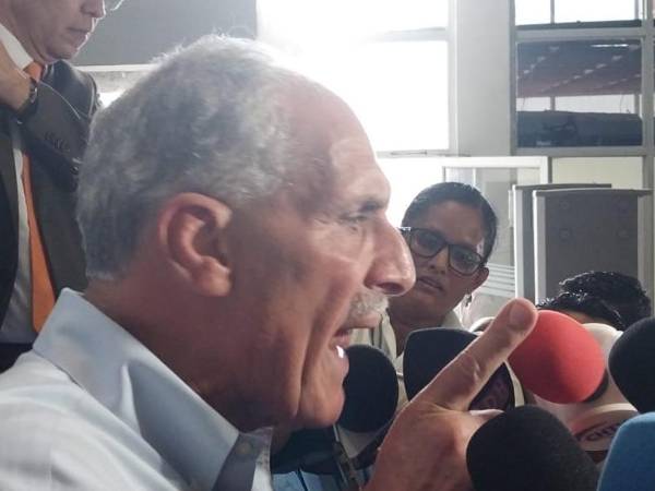 Nasry Asfura y los otros exfuncionarios se defenderán en libertad.