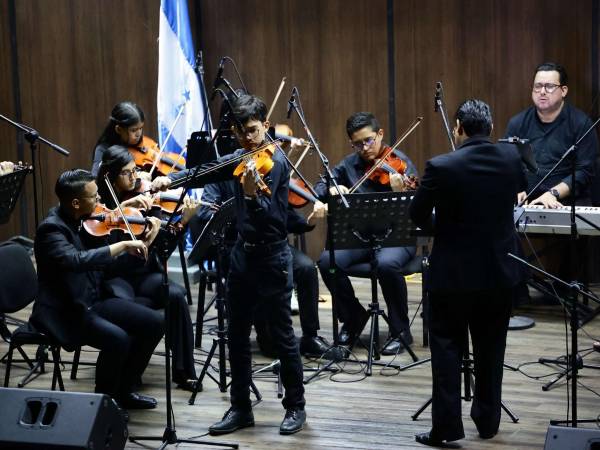 Fotografía de archivo de Proyecto Uremu durante un concierto en el año 2023, en San Pedro Sula.