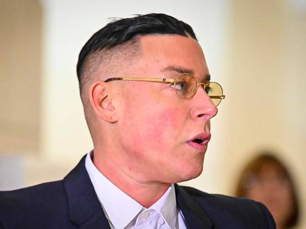 Otorgan permiso a Cosculluela para salir de Puerto Rico y viajar a Canadá