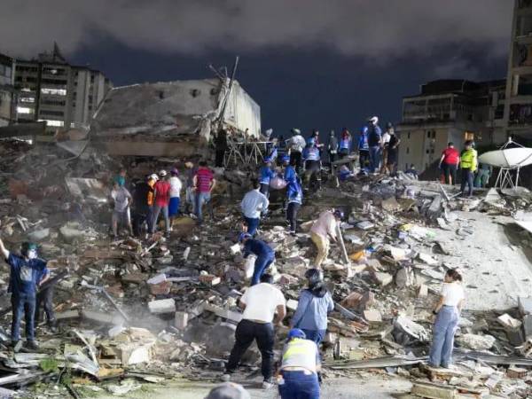 Escombros tras los terremotos que sacudieron Venezuela el 24 de junio de 2026.