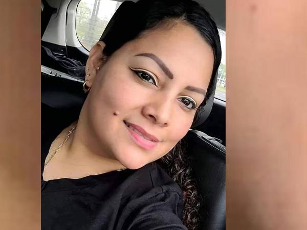 Carolina López Navarro, de 36 años, es la mujer hondureña asesinada por su pareja después revisarle el teléfono celular por una sospecha de infidelidad en la localidad de Newport News del área de Norfolk, Virginia, Estados Unidos.