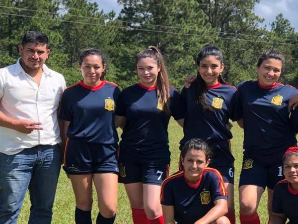 El entrenador de fútbol Nelson Octavio Cárcamo, “Tavo”, fue asesinado en Erandique, Lempira, en un hecho que ha causado consternación en el deporte local.