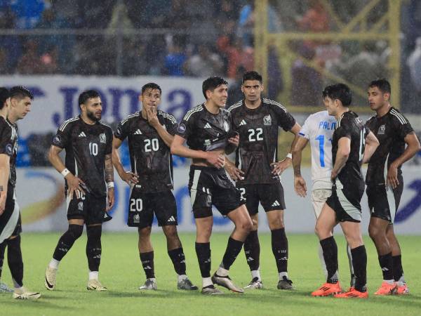La Selección de México decepcionó durante su visita a Honduras luego de perder por un marcador de 2-0.