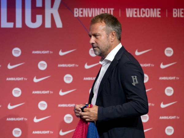 Hansi Flick fue presentado oficialmente como nuevo entrenador del FC Barcelona.