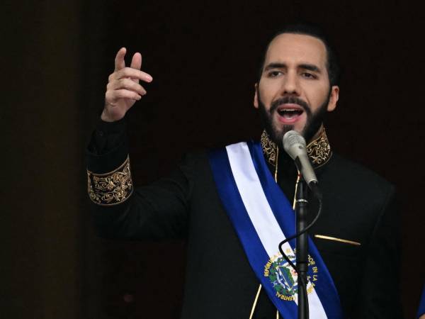 Bukele concedió una entrevista al periodista estadounidense Carlson Tucker.