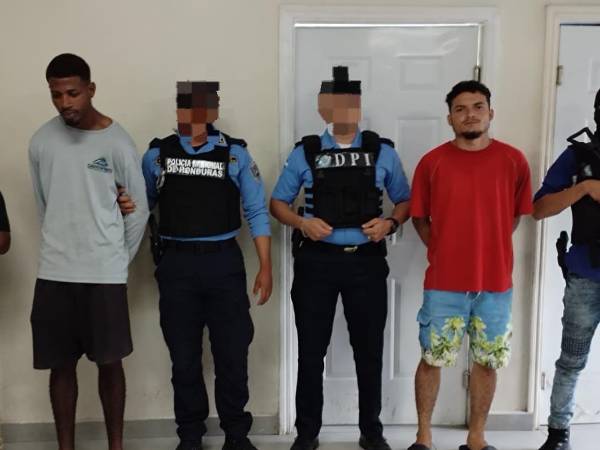 Allan Jeffrey Bennett y Rafael Ernesto Palencia Martínez fueron trasladados a la granja penal de El Porvenir, Atlántida.