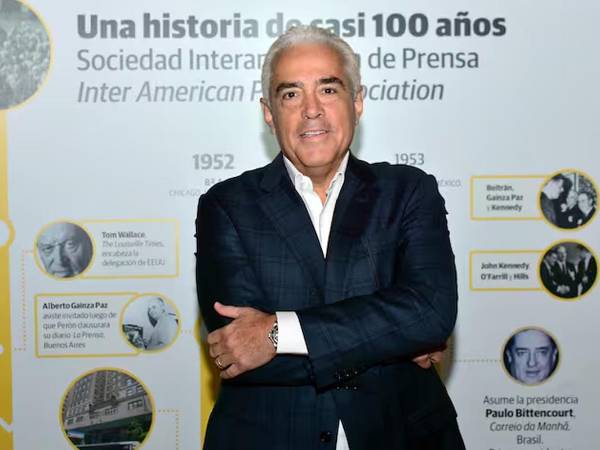 El salvadoreño José Roberto Dutriz es el nuevo presidente de la SIP.