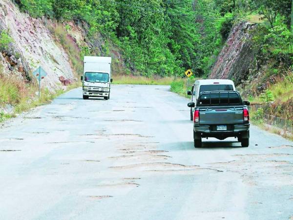 Archivo: imagen de un tramo carretero en Intibucá.