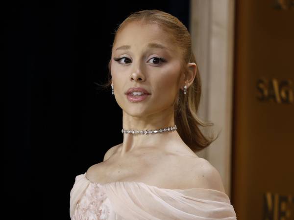 Foto de archivo de la cantante Ariana Grande.