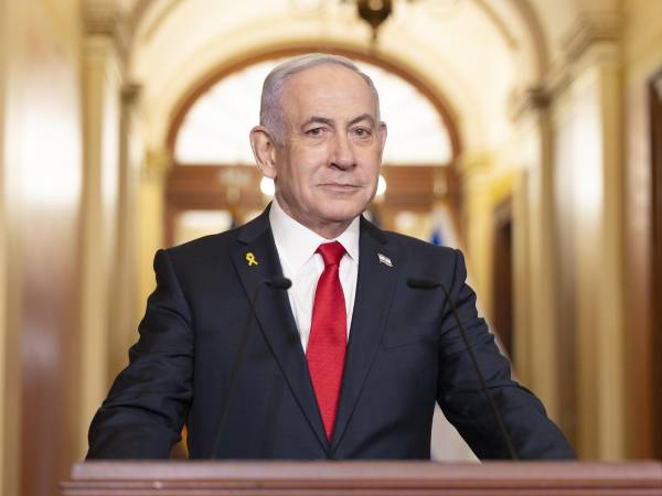El Primer Ministro israelí, Benjamin Netanyahu, pronuncia unas declaraciones durante una rueda de prensa en Estados Unidos.
