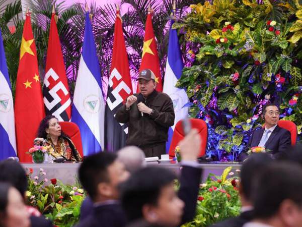 El presidente de Nicaragua, Daniel Ortega habla durante la XVII Cumbre Empresarial China.