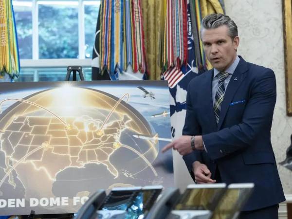 El presidente estadounidense, Donald Trump, anunció la construcción de una cúpula dorada, que servirá para proteger el país de ataques con misiles y contará con tecnologías de nueva generación en tierra, mar y espacio.