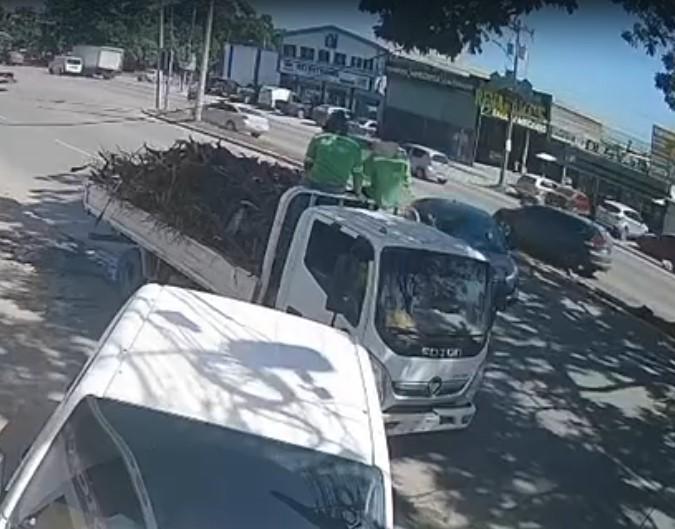 De los nervios quedé helada: Vendedoras de jugos de SPS se salvan de ser arrolladas otra vez