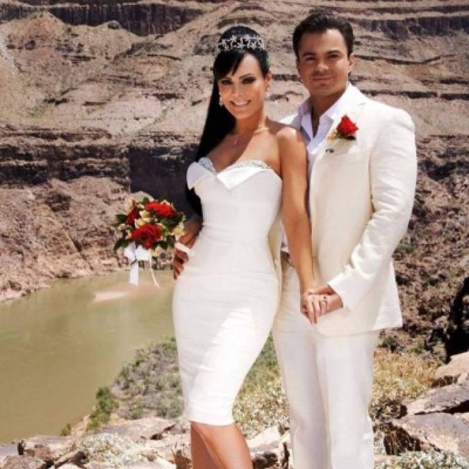Maribel Guardia y Marco Chacón (12 años menor que ella) contrajeron matrimonio en julio de 2011, luego de 13 años de novios y ochos años viviendo juntos.