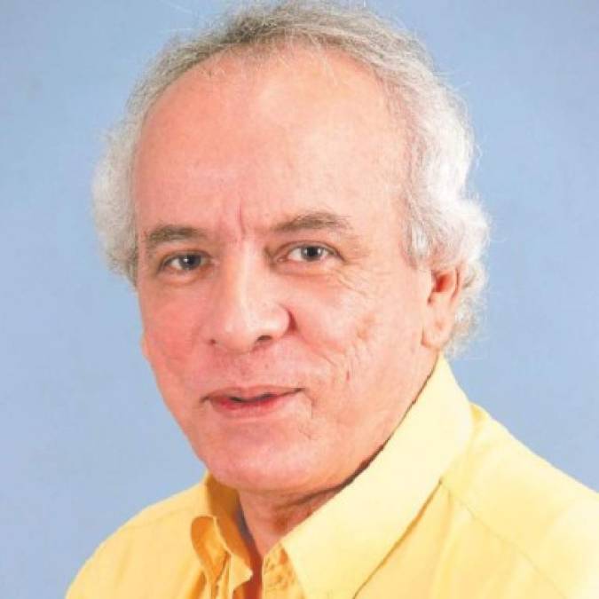 Julio Escoto <br/><br/>Escoto nació en San Pedro Sula el 28 de febrero de 1944. Cuentista y crítico literario, además de ensayista.<br/><br/>Obtuvo premio Nacional de Literatura “Ramón Rosa” (1975). De él se ha dicho que es “probablemente el primer escritor hondureño que ha abordado la novela con un sentido claro de técnica”, de acuerdo a Andrés Morris, mientras que Manuel Salinas lo considera “un narrador nato, ubicándose en la vanguardia de la moderna narrativa hondureña.”<br/><br/>Obras a leer:<br/><br/>– Los Guerreros de Hibueras (cuento), 1967.<br/>– La balada del herido pájaro y otros cuentos, 1969.<br/>– El árbol de los pañuelos, San José en 1972.<br/>– Antología de la poesía amorosa en Honduras, 1975.<br/>– Casa del Agua, 1975.<br/>– Días de ventisca, noches de huracán, en 1980.<br/>– Bajo el almendro… junto al volcán en 1988.<br/>– El ojo santo: la ideología en las religiones y la televisión en 1990.<br/>– José Cecilio del Valle: una ética contemporánea en 1990.<br/>– El general Morazán vuelve a marchar desde su tumba en 1992.<br/>– Rey del Albor, Madrugada en 1993.<br/>– Ecología para jóvenes de 10 a 19 años en 1999.<br/>– Todos los cuentos en 1999.