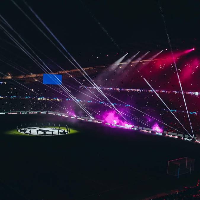 Mientras en el Etihad Stadium se vivió una fiesta con el partido del Manchester City contra el Copenhagen.