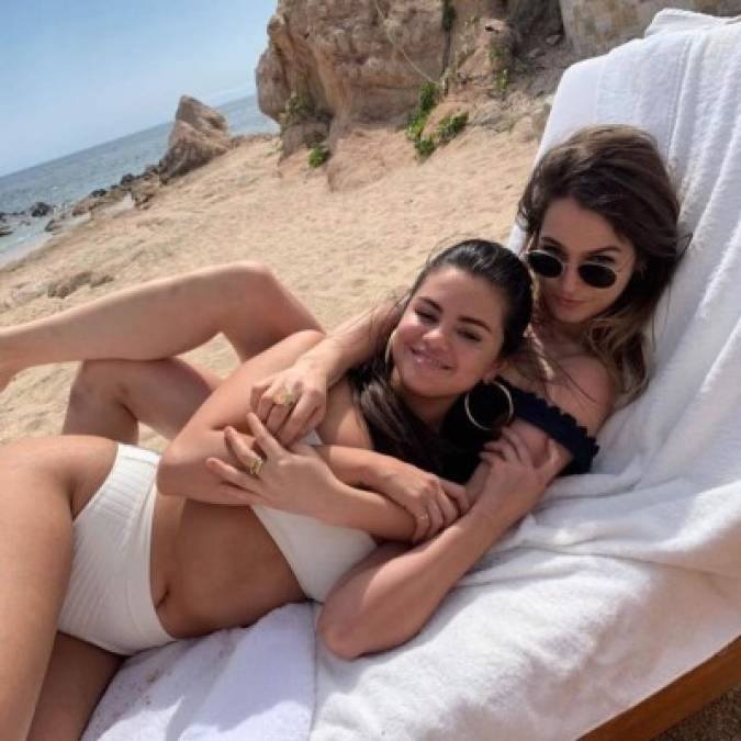 Selena Gómez regresa a Instagram más segura de sí misma publicando fotos en bikini