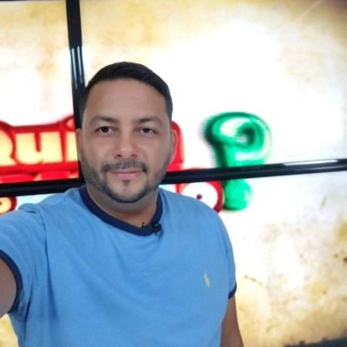 German Vallecillo Jr. fue asesinado este miércoles por sujetos que presuntamente lo estaban esperando en una calle de la residencial El Naranjal de La Ceiba. El comunicador social iba con su camarógrafo, Jorge Posas, quien también fue ultimado.<br/><br/>Un video de vigilancia muestra que los sicarios huyeron del lugar a pie.