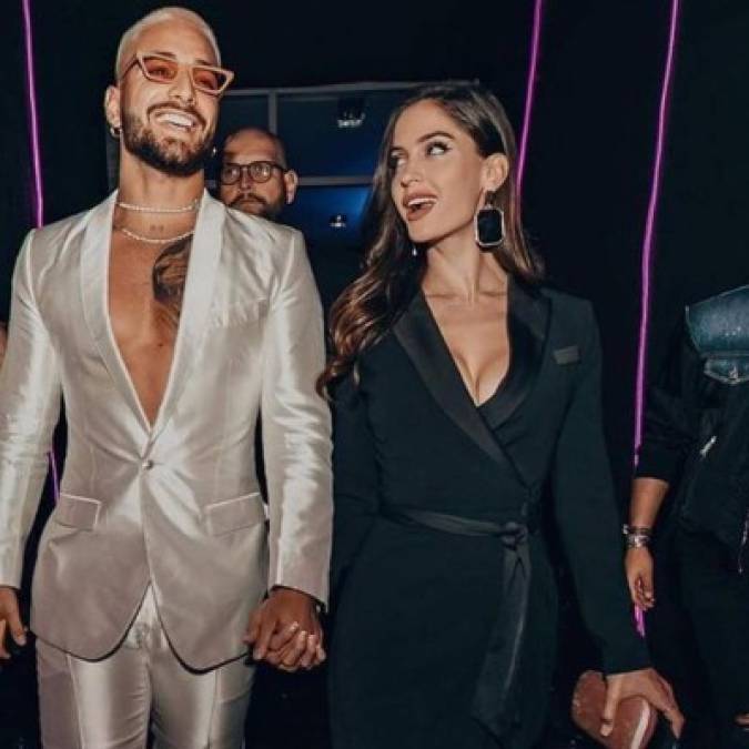 El amorío que tuvieron el cantante colombiano y la modelo estadounidense fue muy comentada en el mundo del espectáculo, los famosos estuvieron juntos hasta noviembre de 2019.