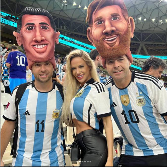 La también conductora, bailarina, actriz y cantante es sensación entre los aficionados argentinos en los estadios del Mundial de Qatar 2022.