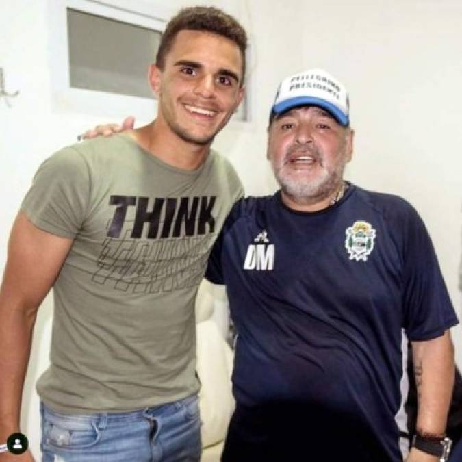 El mediocampista argentino Patricio Monti se convirtiría en el nuevo fichaje del Olimpia en las próximas horas, esto tras ser dado de baja en el Club de Gimnasia y Esgrima La Plata de Argentina.<br/><br/>El diario Olé de Argentina informó que el joven jugador llegaría al equipo de Pedro Troglio.