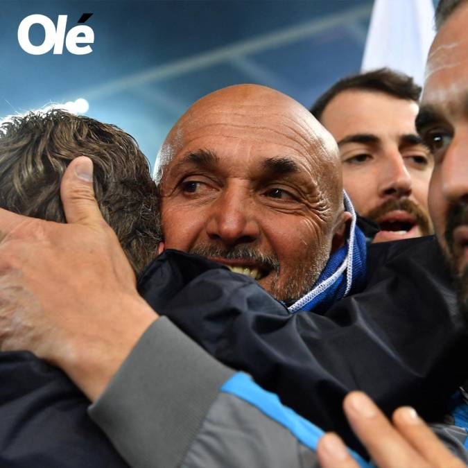 La emoción del entrenador del Napoli, Luciano Spalletti, al final del partido.