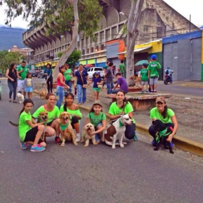 En la caminata hubo mucha convivencia familiar y los niños también dieron muestra de respeto a los animales.