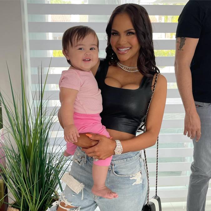 Natti sube frecuentemente fotografías con su hija, quienes sus fanáticos adoran y le comentan buenas viras, además de halagar el estado físico de la cantante tras dar a luz. ¡Luce divina!