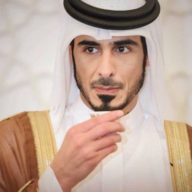 Sheikh Jassim bin Hamad al Thani pertenece a la familia Al Thani, la cual gobierna el Estado de Qatar de forma ininterrumpida desde el año 1868. 
