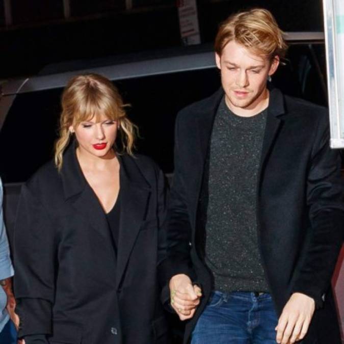 Desde 2016, Taylor Swift mantiene una relación estable con el actor británico Joe Alwyn.