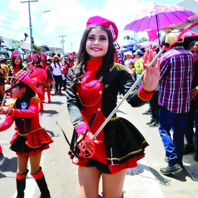 Las 18 palillonas más bellas de Honduras en 2023