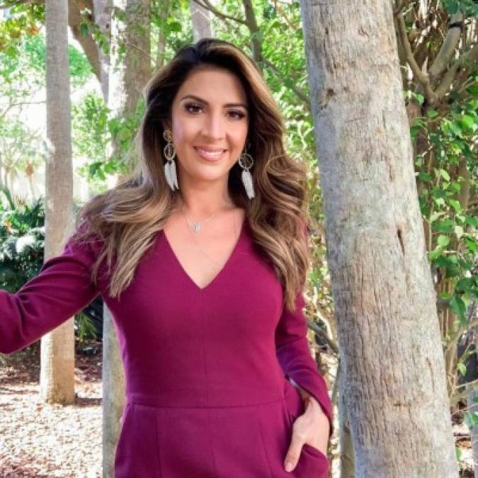 Maity Interiano.<br/><br/>La sampedrana es uno de los rostros del programa matutino Despierta América, que se transmite por Univisión. En 2014 ganó el Premio TvyNovelas, en la categoría mejor conductora, un galardón que afinó aún más su perfil profesional. En 2011 viajó a Londres, Inglaterra, para darle cobertura a la boda real entre el príncipe William y Kate Middleton. En 2019 estuvo nominada a los 50 rostros más bellos de People en Español.