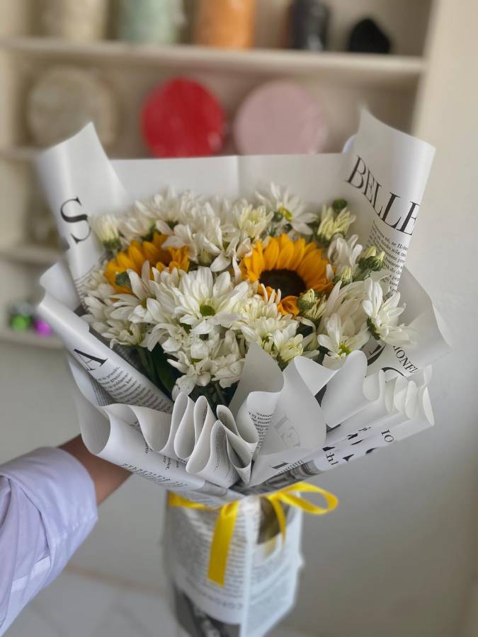 Ramo de flores hecho por Fátima Deras.